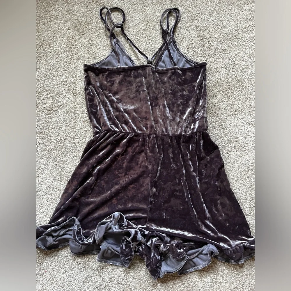 Velvet Ruffle Romper! - Picture 2 of 3
